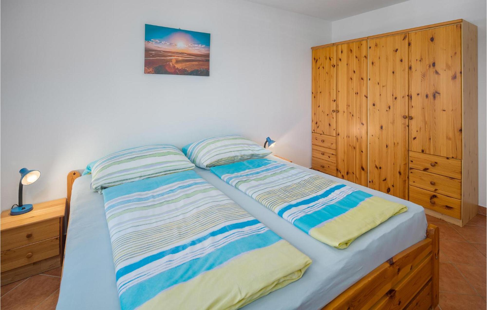 1 Bedroom Beautiful Apartment In Poreč Exterior foto